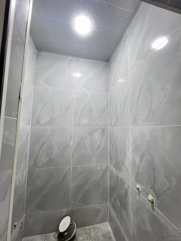Satılır 7 otaqlı həyət evi 250 m²
