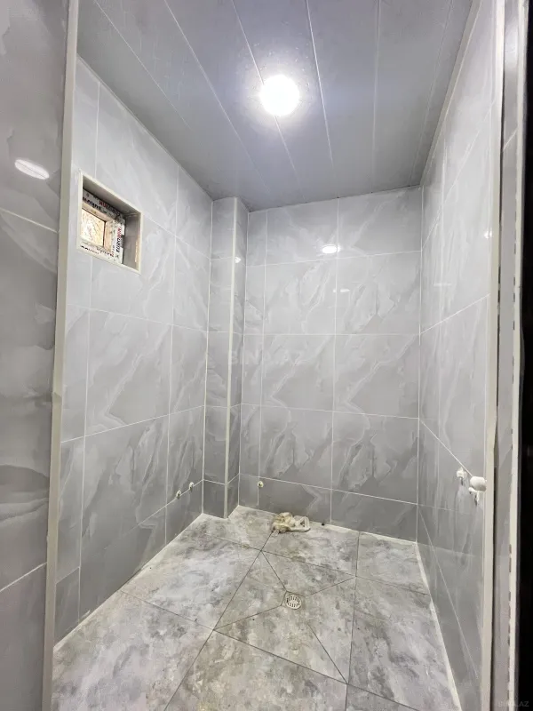 Satılır 7 otaqlı həyət evi 250 m²