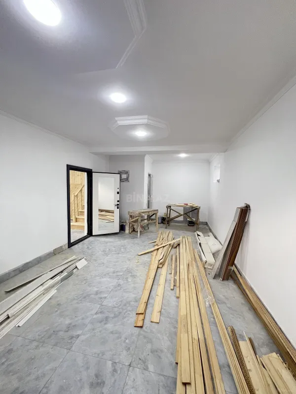 Satılır 7 otaqlı həyət evi 250 m²