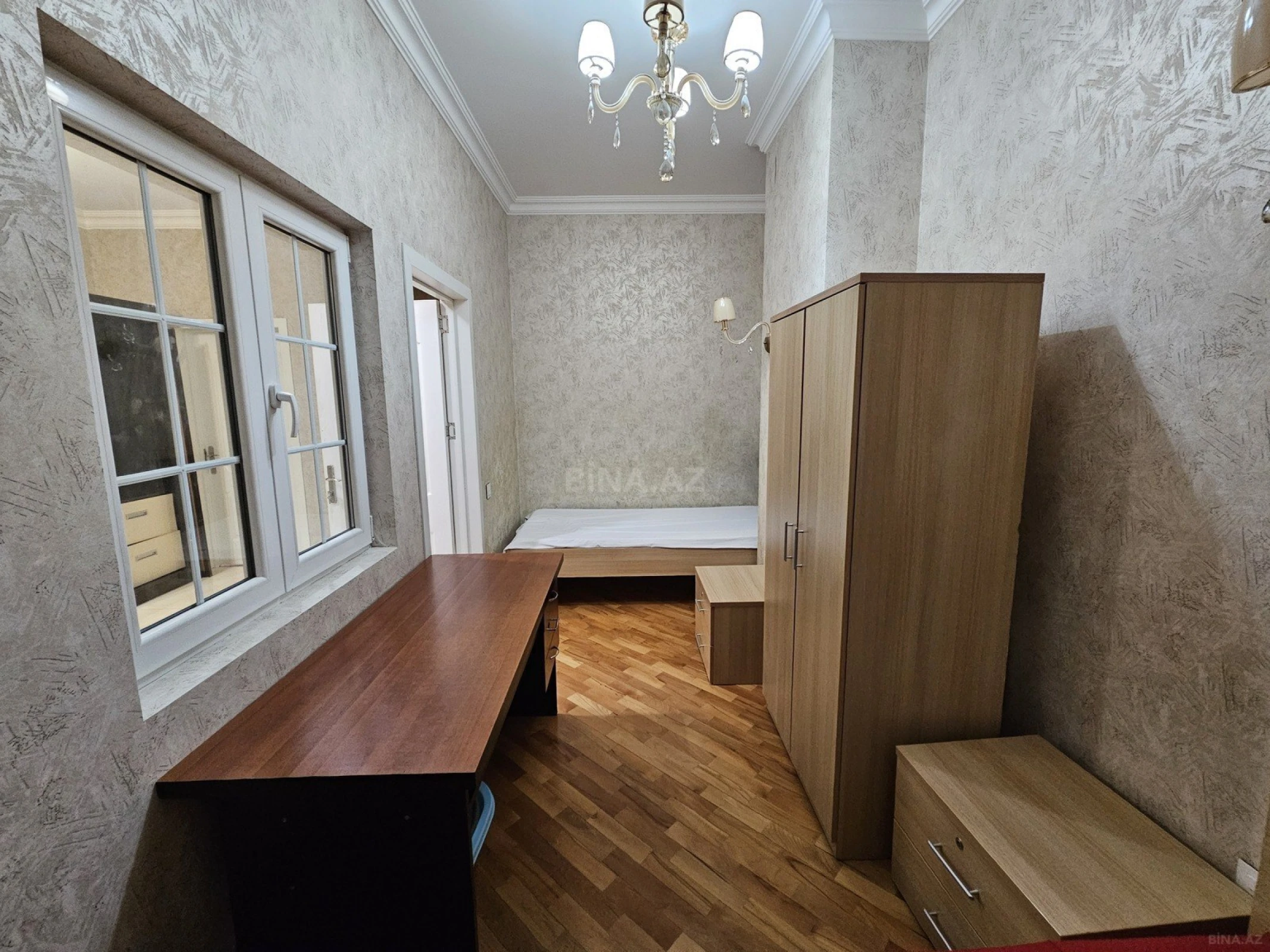 Satılır 3 otaqlı mənzil 110 m²