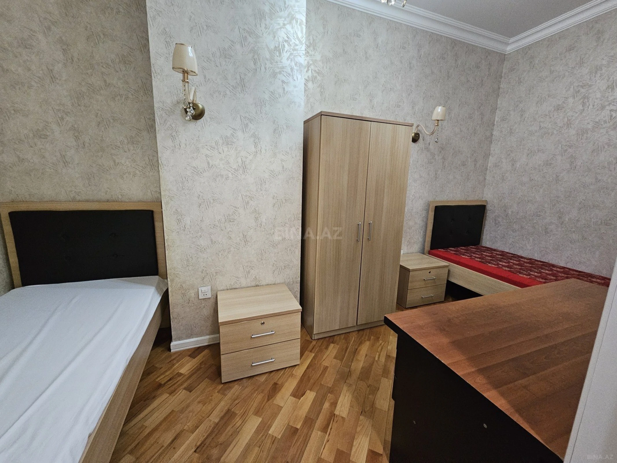 Satılır 3 otaqlı mənzil 110 m²