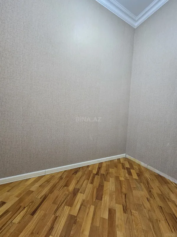 Satılır 3 otaqlı mənzil 110 m²