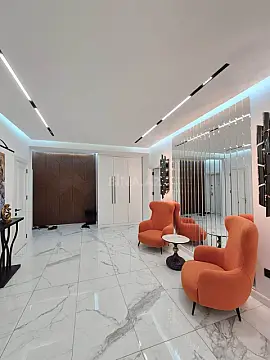 Satılır 4 otaqlı mənzil 192 m²