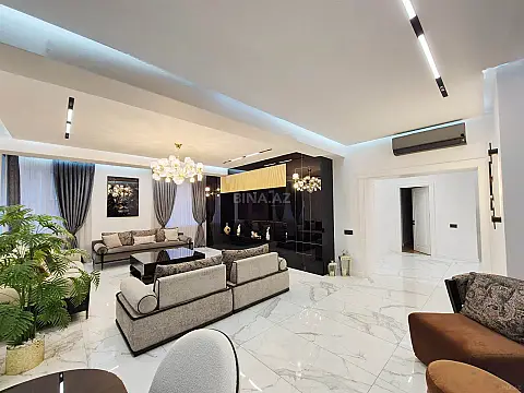 Satılır 4 otaqlı mənzil 192 m²