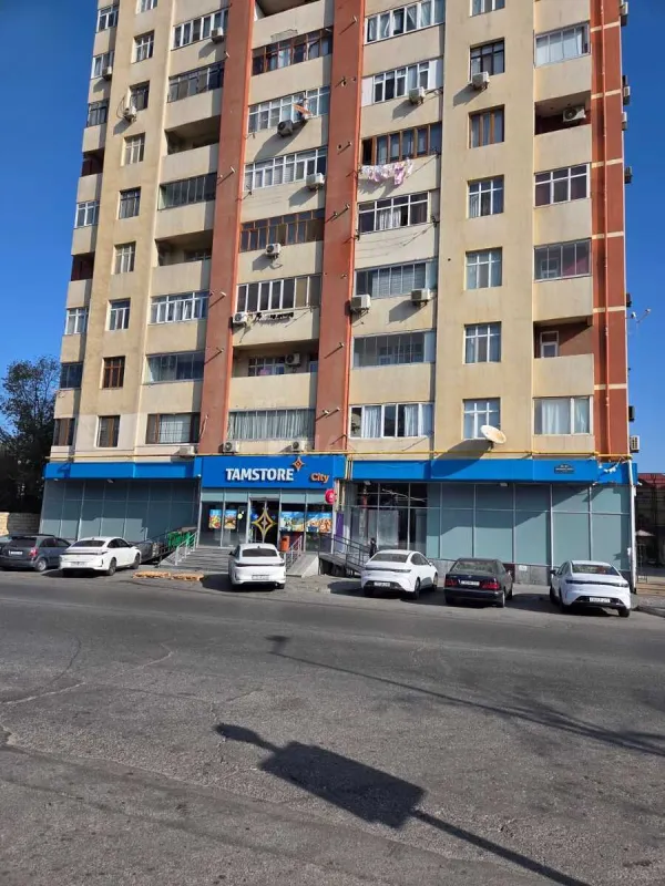 Satılır 3 otaqlı mənzil 145 m²