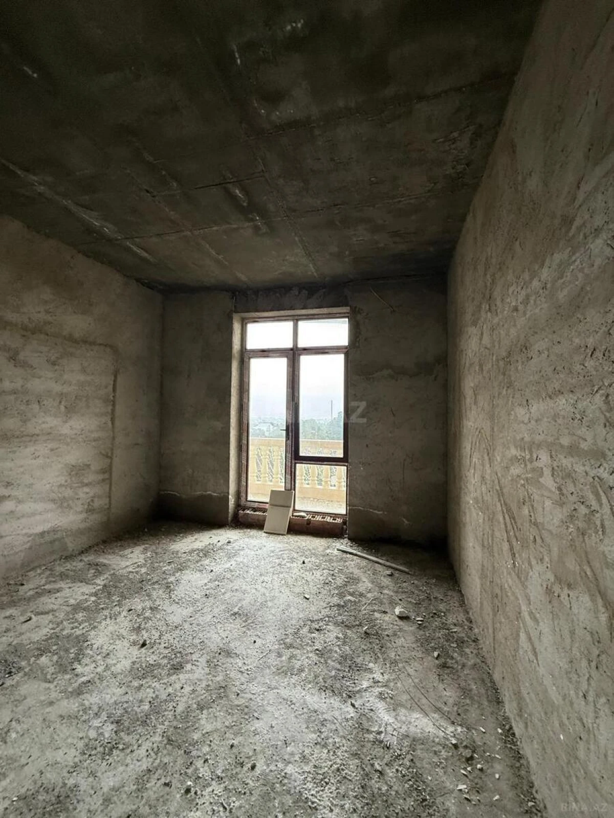 Satılır 2 otaqlı mənzil 88 m²