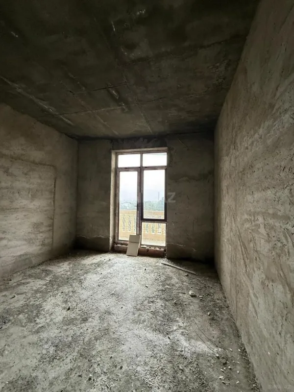 Satılır 2 otaqlı mənzil 88 m²