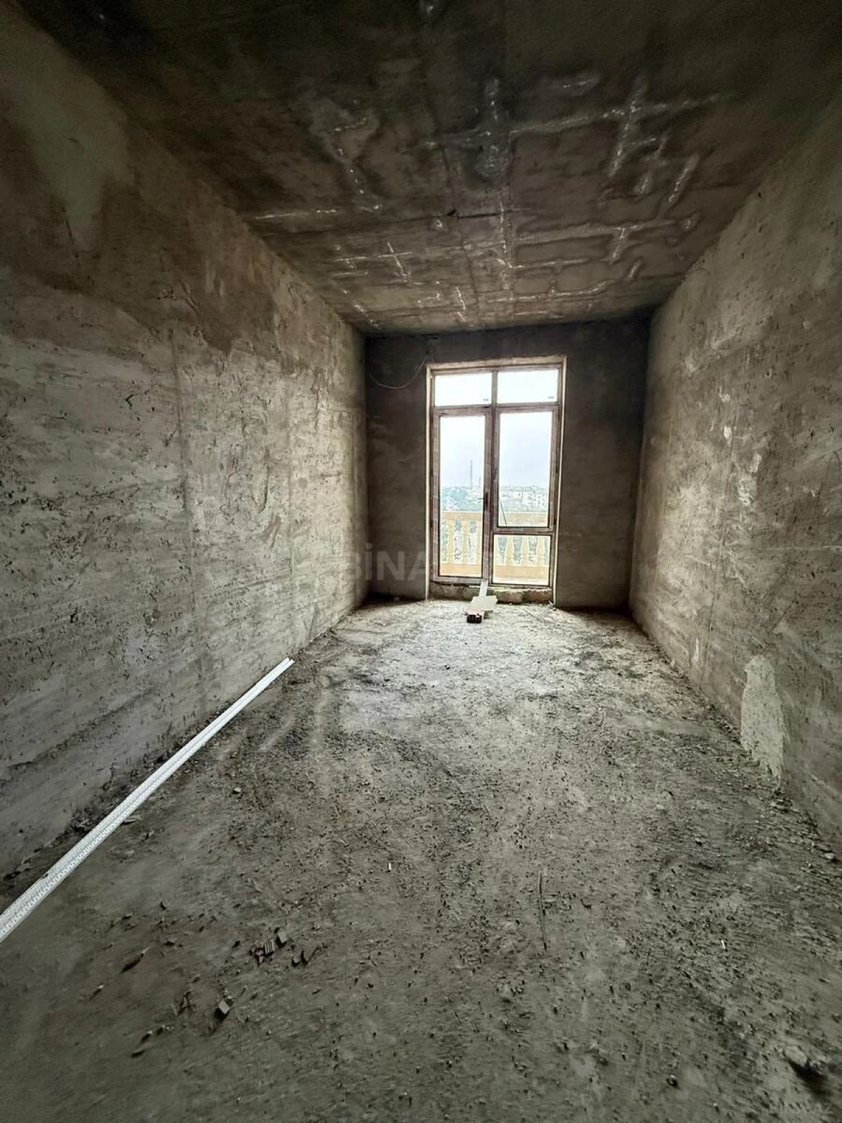 Satılır 2 otaqlı mənzil 88 m²