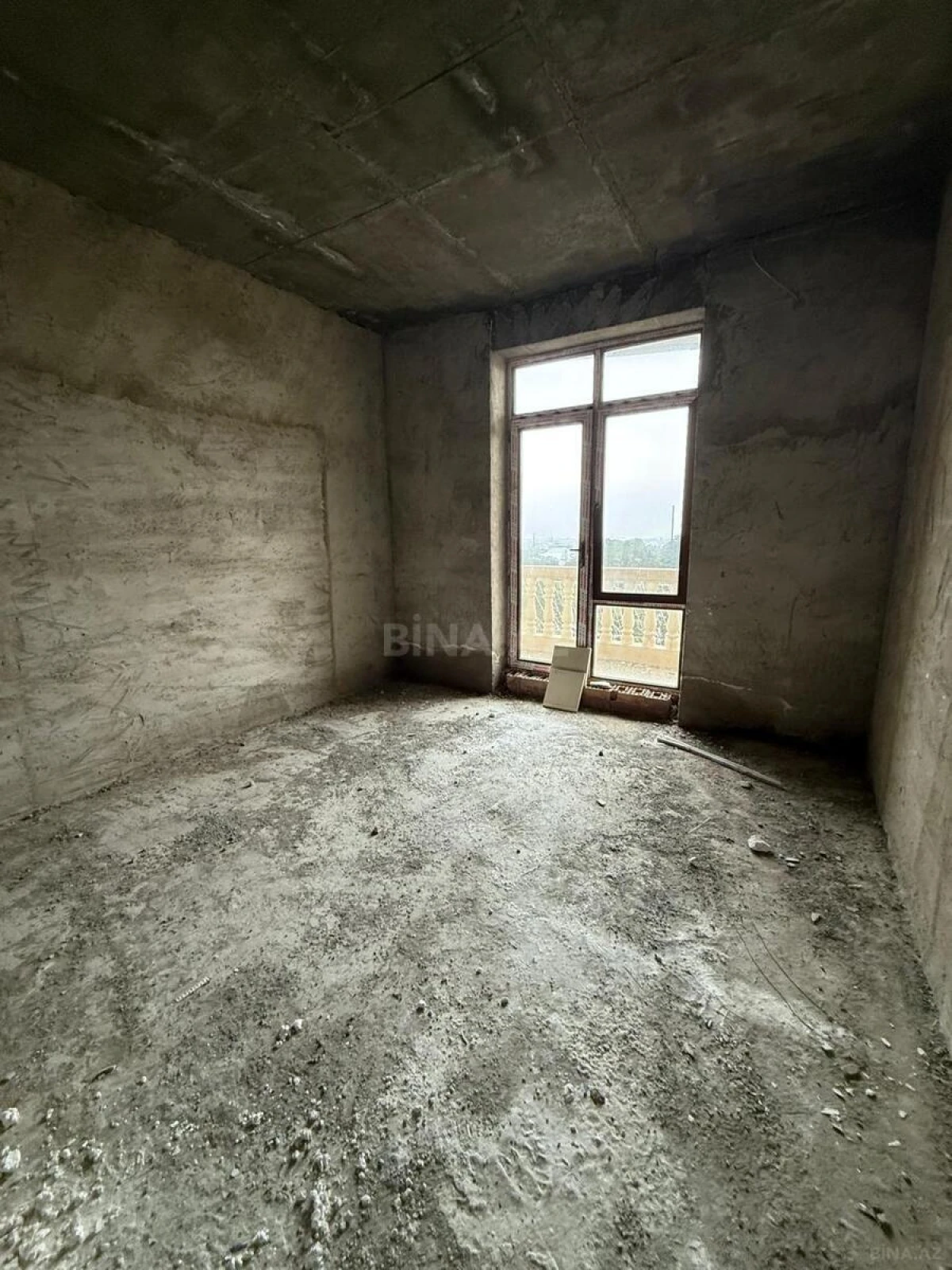 Satılır 2 otaqlı mənzil 88 m²