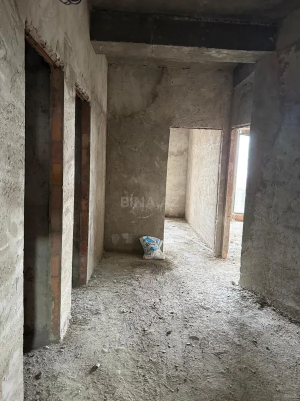 Satılır 2 otaqlı mənzil 88 m²