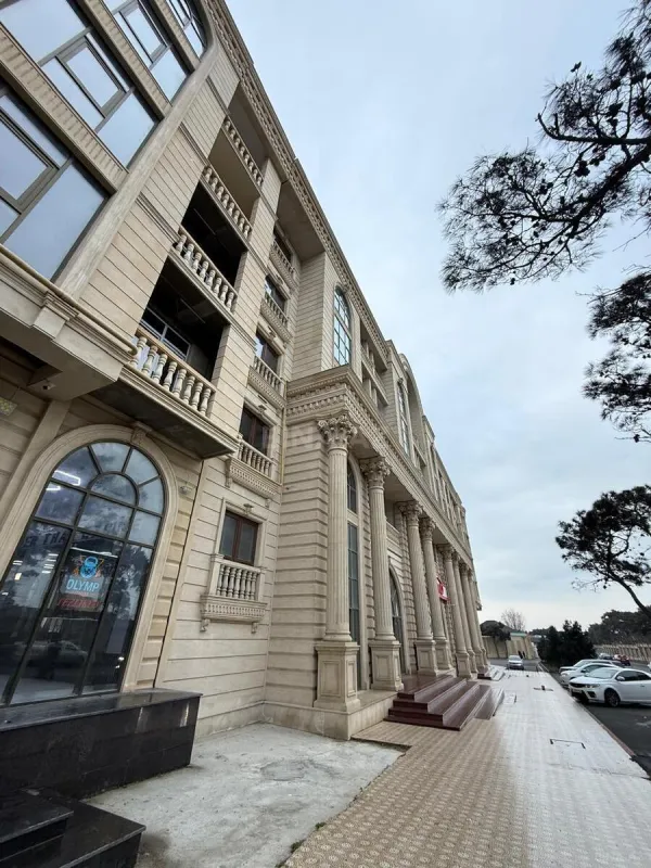 Satılır 2 otaqlı mənzil 88 m²