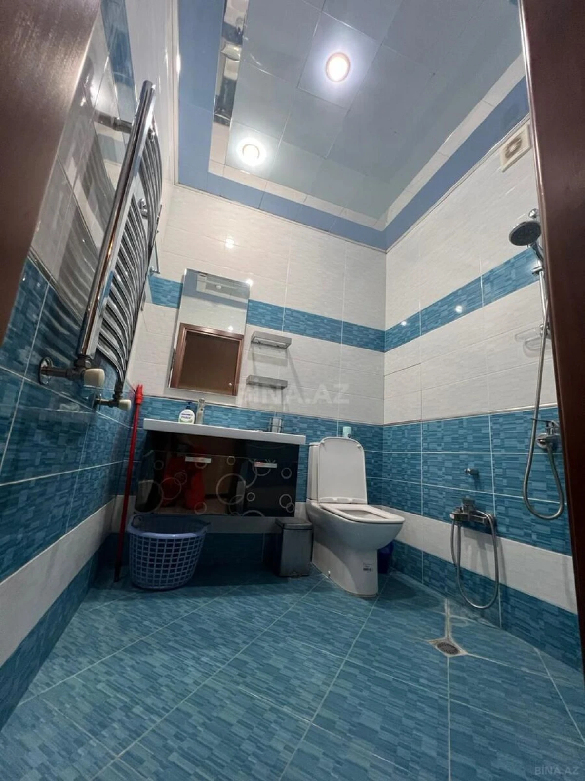 Kirayə verilir 3 otaqlı mənzil 140 m²