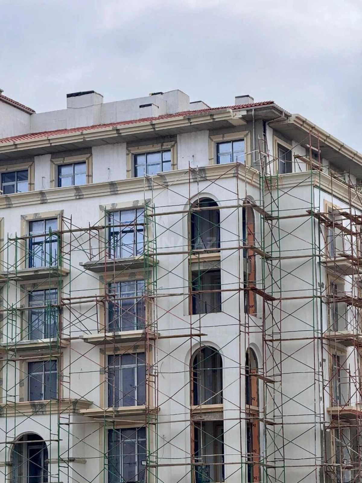 Satılır 1 otaqlı mənzil 44 m²