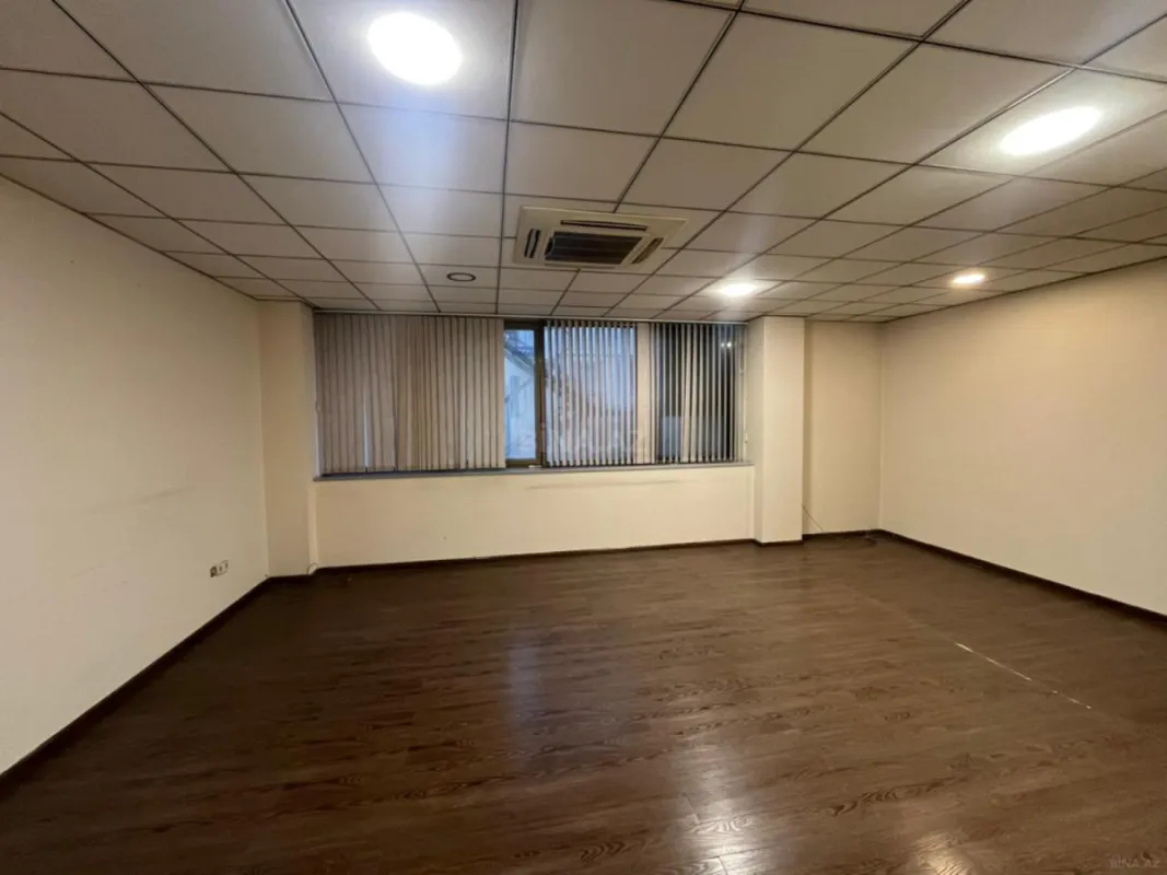 Kirayə verilir 4 otaqlı ofis 180 m²