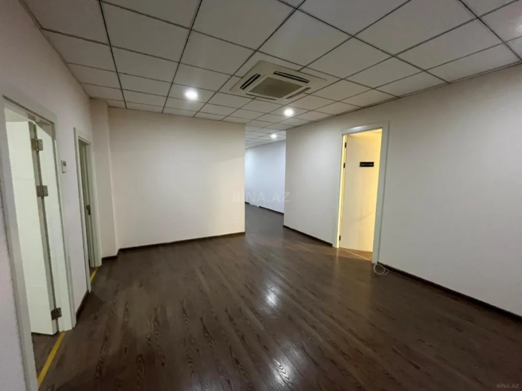 Kirayə verilir 4 otaqlı ofis 180 m²