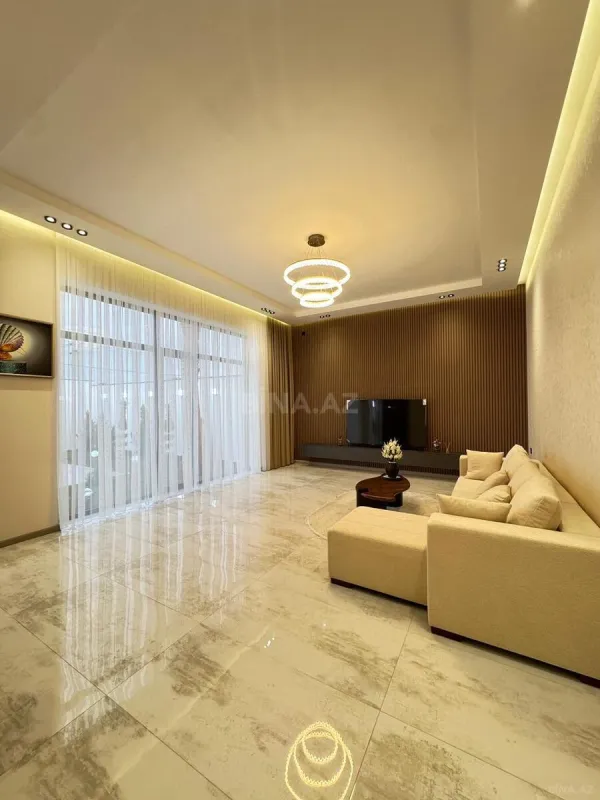 Satılır 4 otaqlı həyət evi 190 m²