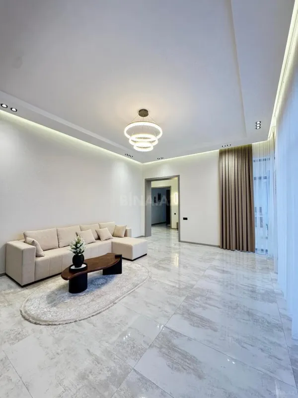 Satılır 4 otaqlı həyət evi 190 m²