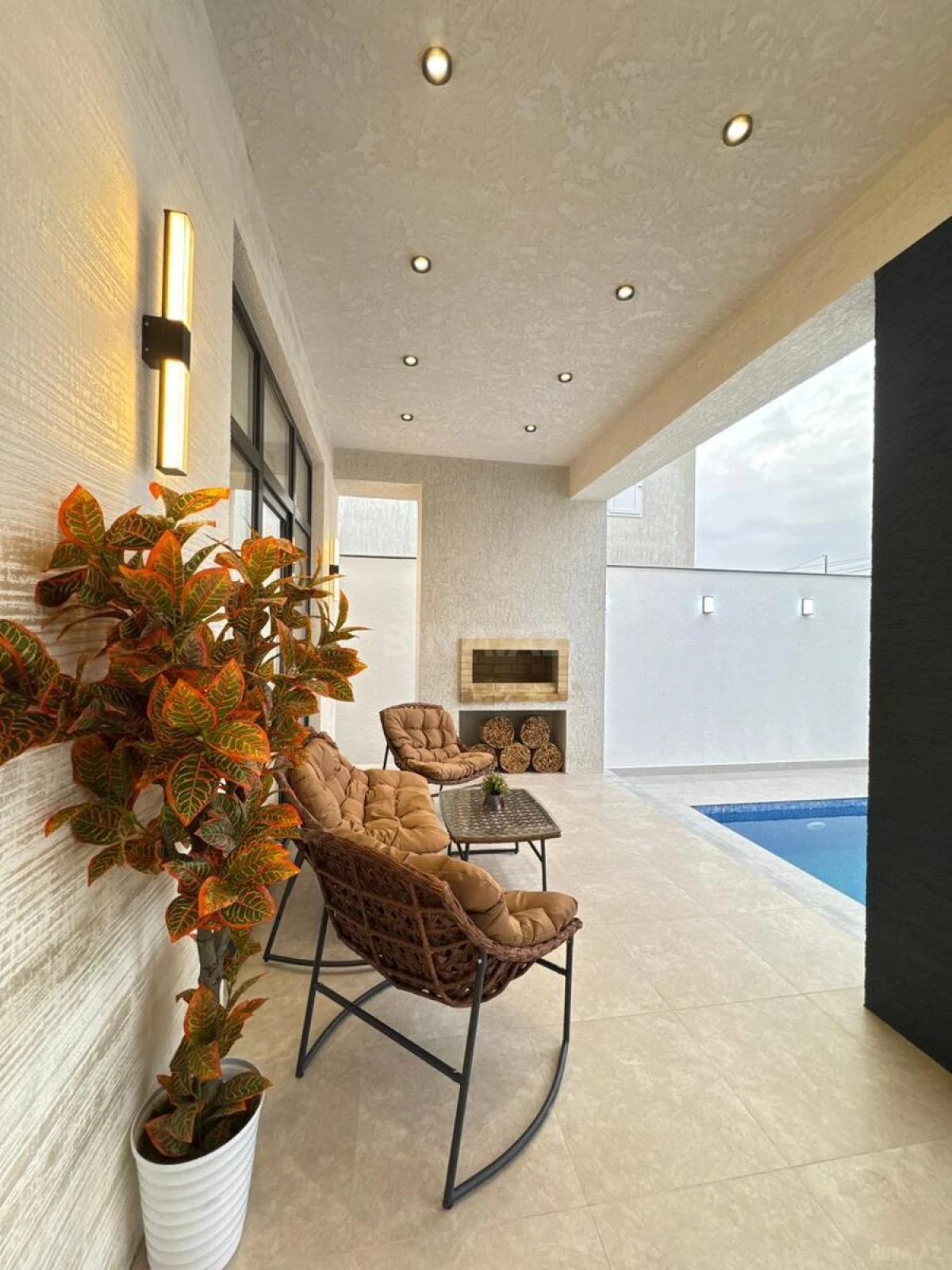 Satılır 4 otaqlı həyət evi 190 m²