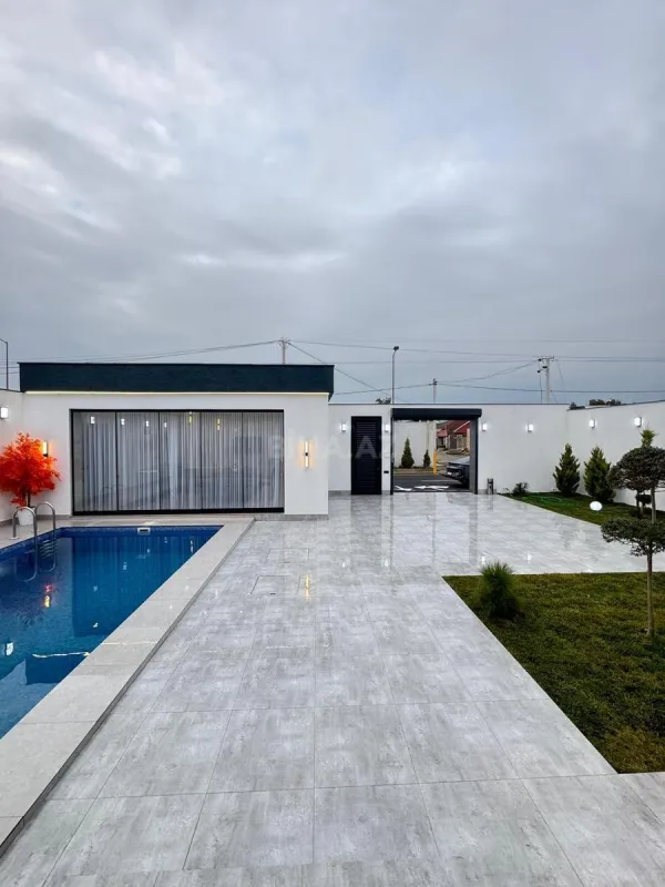 Satılır 4 otaqlı həyət evi 190 m²