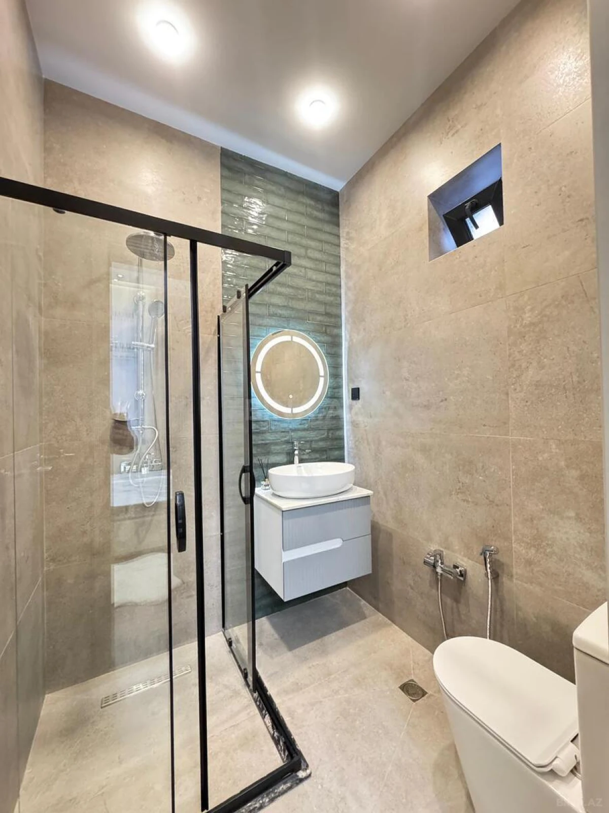 Satılır 4 otaqlı həyət evi 190 m²