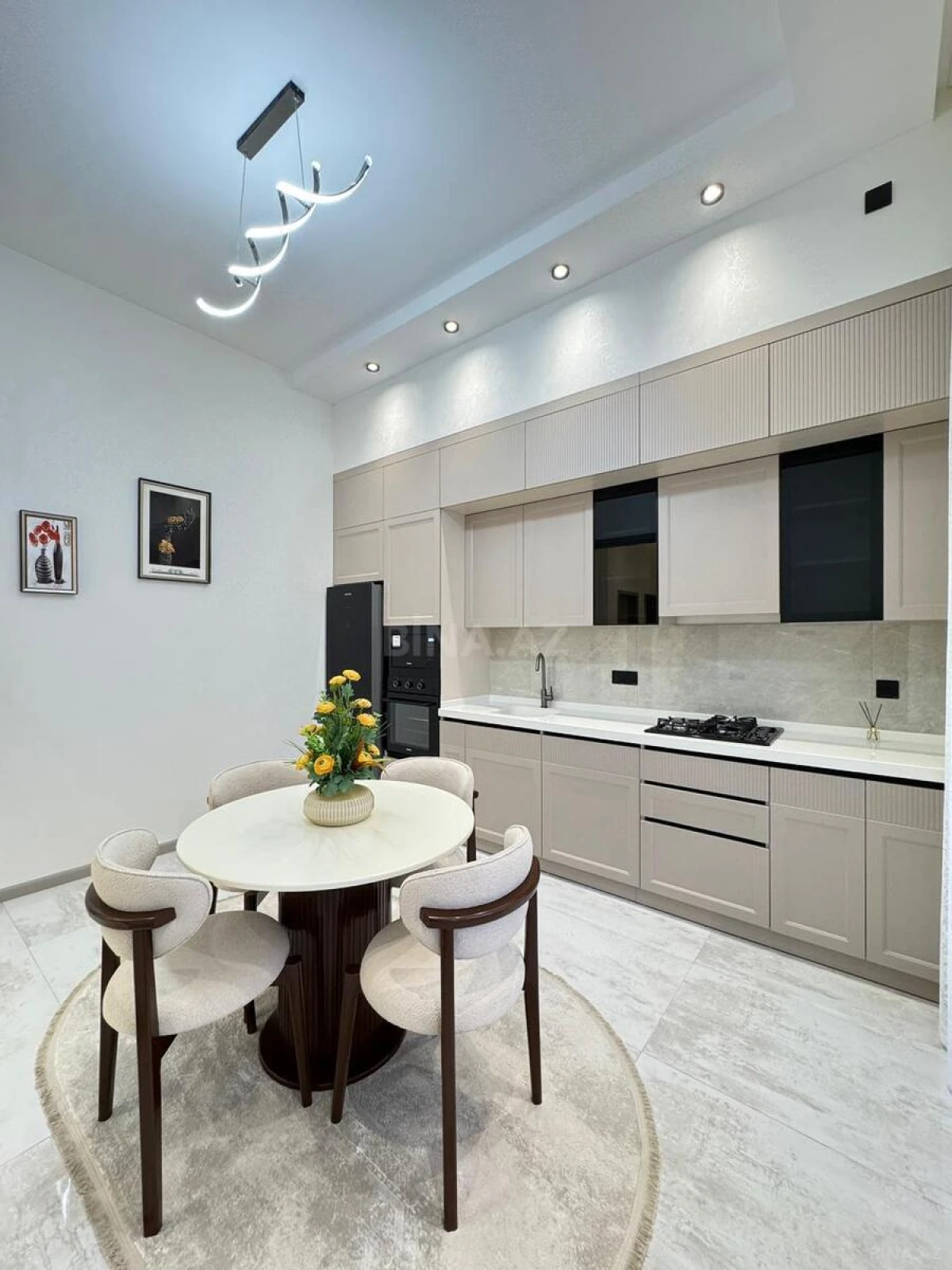 Satılır 4 otaqlı həyət evi 190 m²