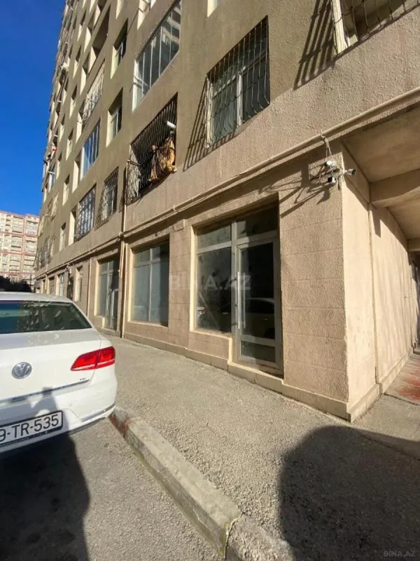Satılır obyekt 285 m²