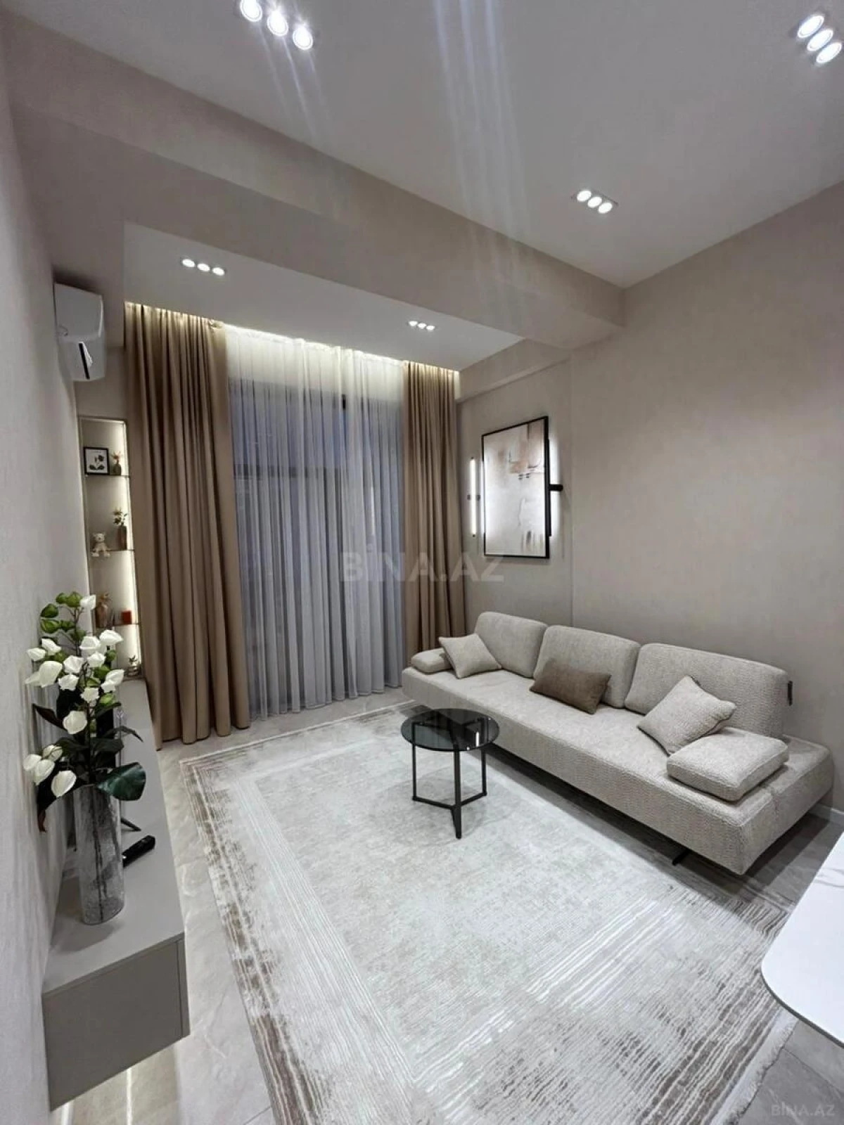 Kirayə verilir 2 otaqlı mənzil 66 m²