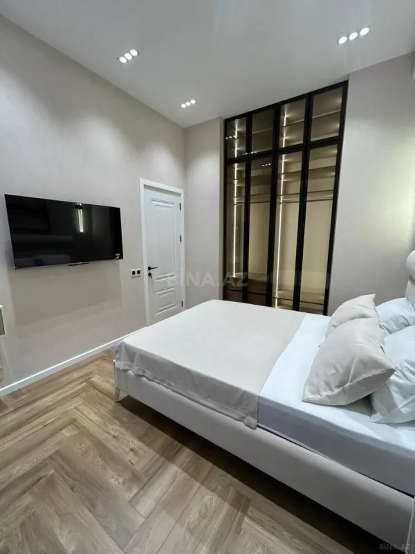 Kirayə verilir 2 otaqlı mənzil 66 m²