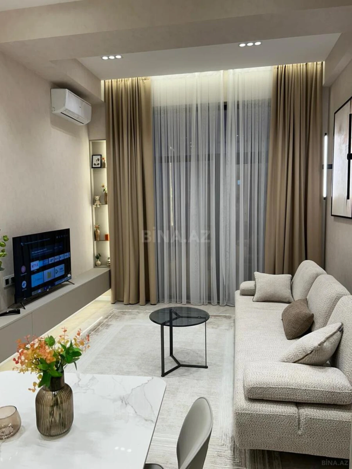 Kirayə verilir 2 otaqlı mənzil 66 m²