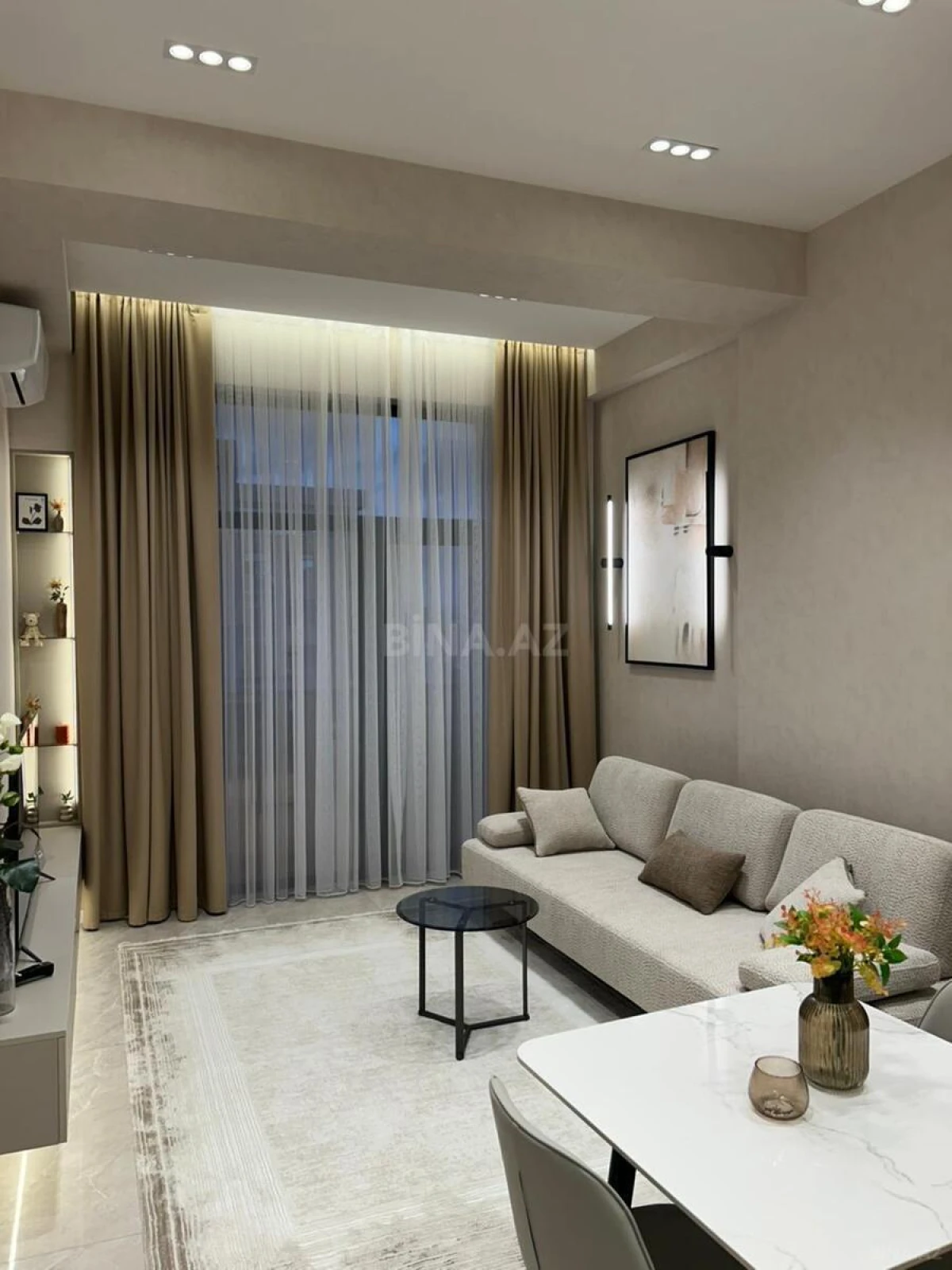Kirayə verilir 2 otaqlı mənzil 66 m²