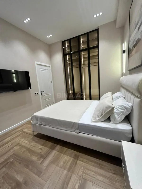 Kirayə verilir 2 otaqlı mənzil 66 m²