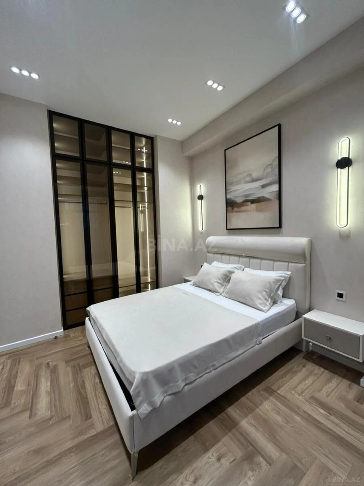 Kirayə verilir 2 otaqlı mənzil 66 m²