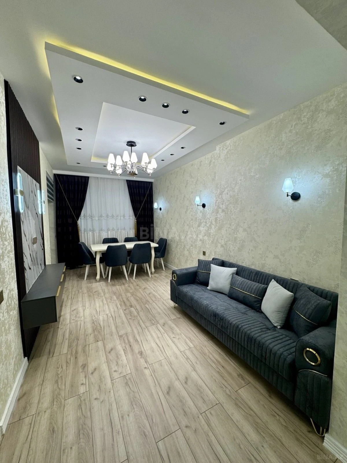 Satılır 2 otaqlı mənzil 85 m²