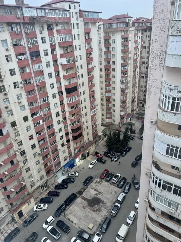 Satılır 2 otaqlı mənzil 85 m²