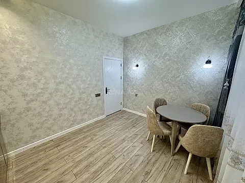 Satılır 2 otaqlı mənzil 85 m²
