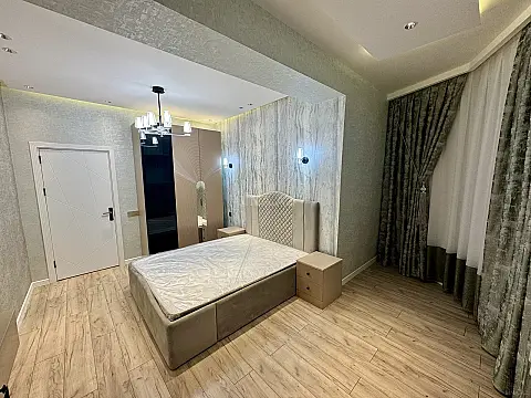 Satılır 2 otaqlı mənzil 85 m²