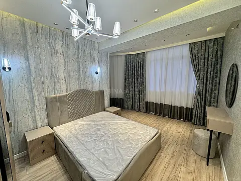 Satılır 2 otaqlı mənzil 85 m²