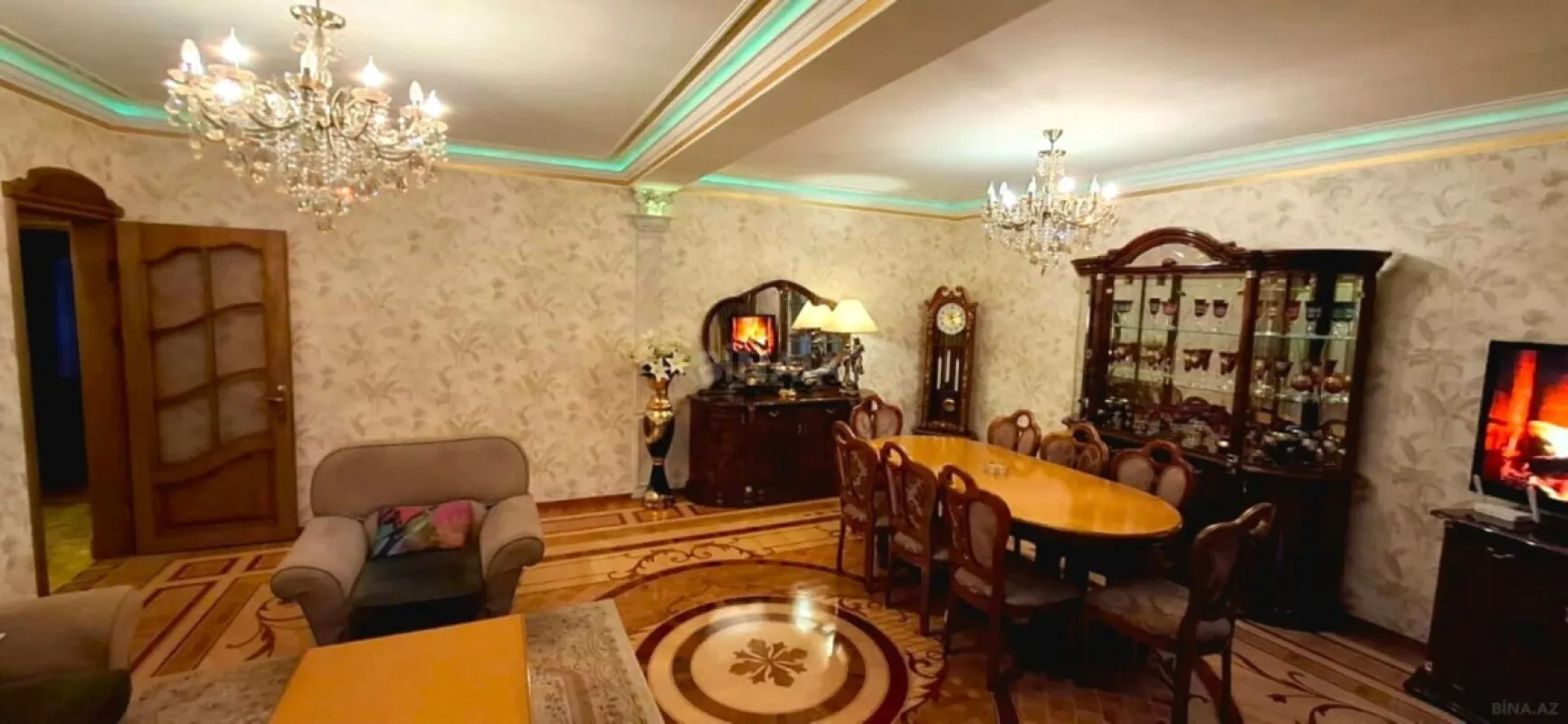 Satılır 5 otaqlı mənzil 140 m²