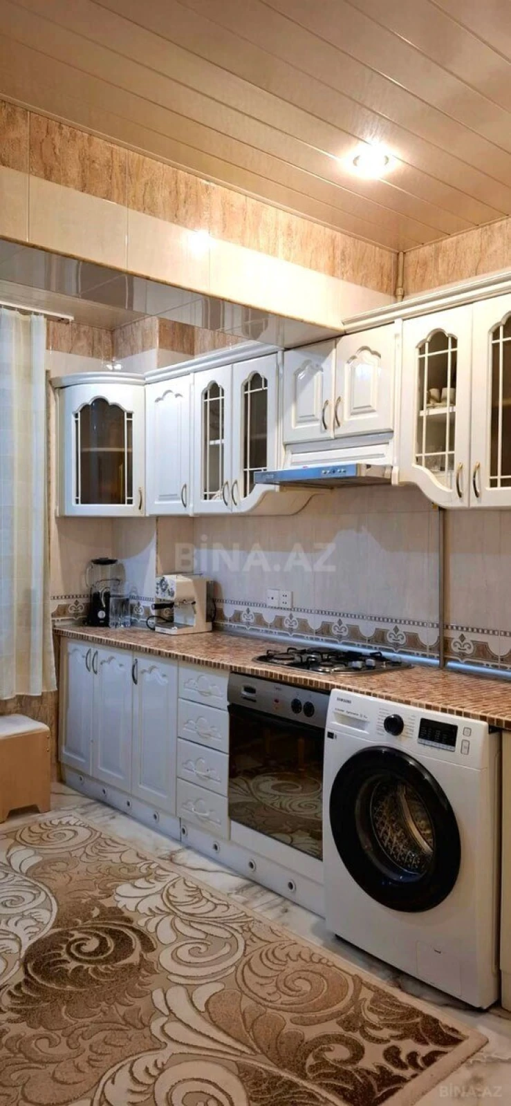 Satılır 5 otaqlı mənzil 140 m²