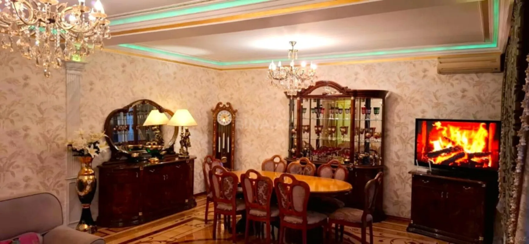 Satılır 5 otaqlı mənzil 140 m²