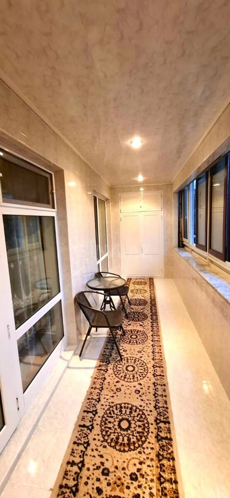 Satılır 5 otaqlı mənzil 140 m²