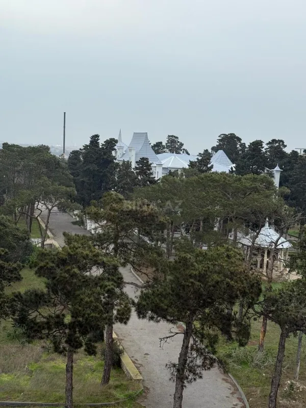 Satılır 3 otaqlı mənzil 108 m²