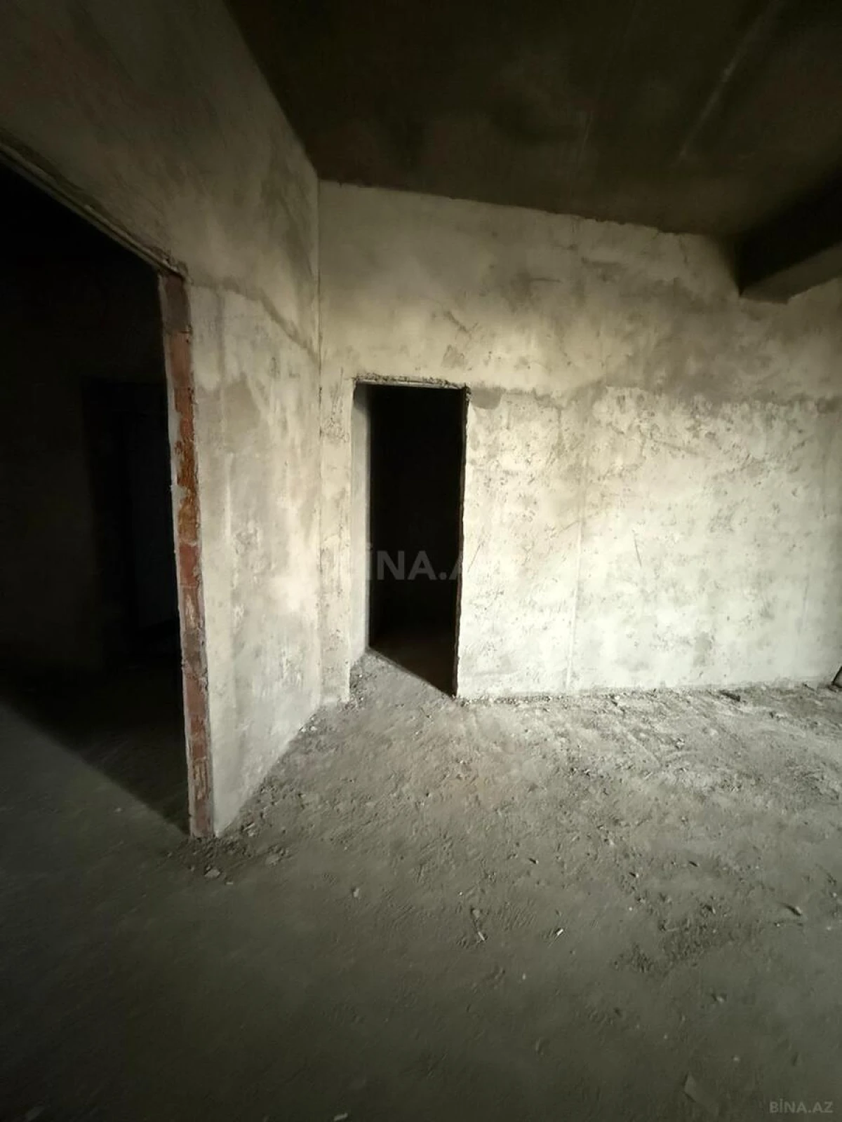 Satılır 3 otaqlı mənzil 108 m²