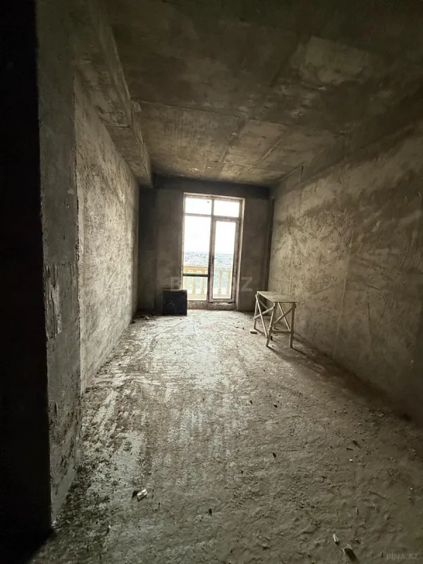 Satılır 3 otaqlı mənzil 108 m²