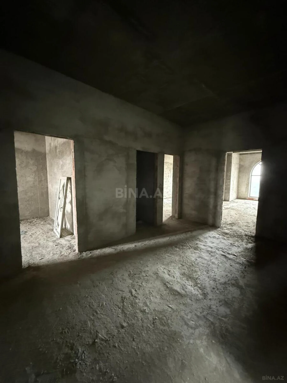 Satılır 3 otaqlı mənzil 108 m²