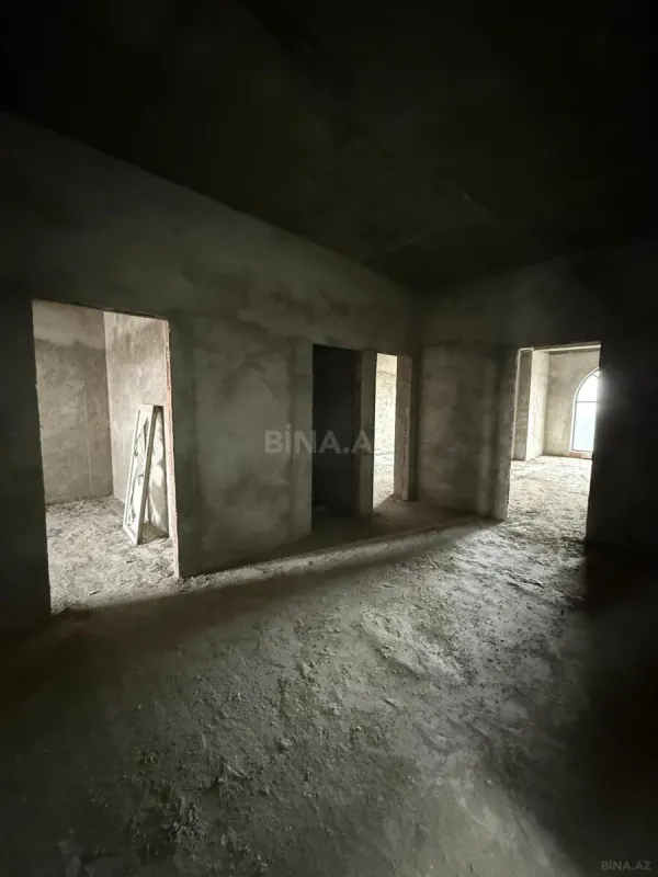 Satılır 3 otaqlı mənzil 108 m²