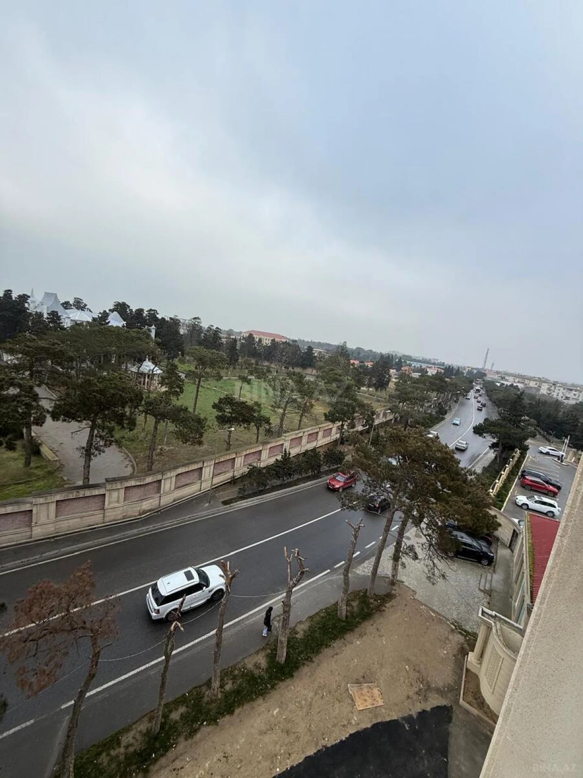 Satılır 3 otaqlı mənzil 108 m²