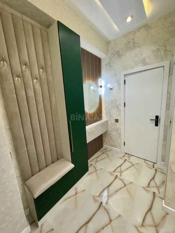 Satılır 2 otaqlı mənzil 74 m²