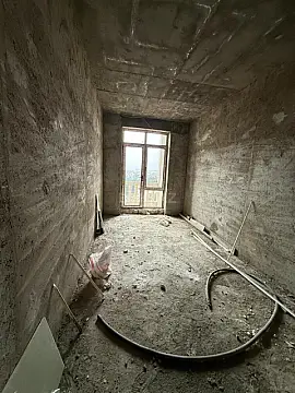 Satılır 1 otaqlı mənzil 68 m²