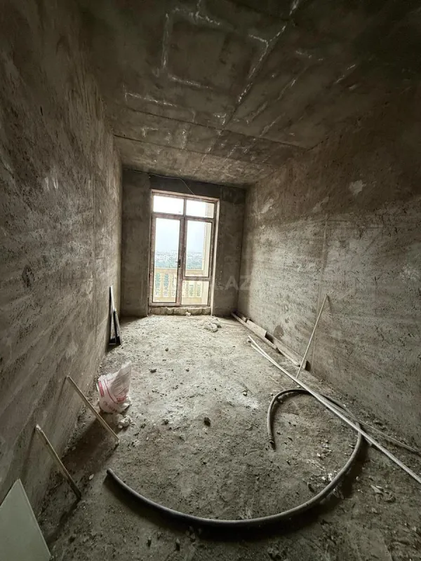 Satılır 1 otaqlı mənzil 68 m²